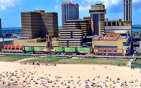 Tropicana Hotel Atlantic City 4*